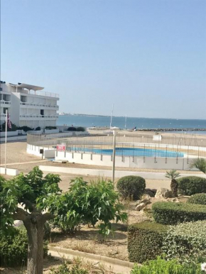 AS17378 - P4 Dans une résidence sur la plage avec vue mer et piscine